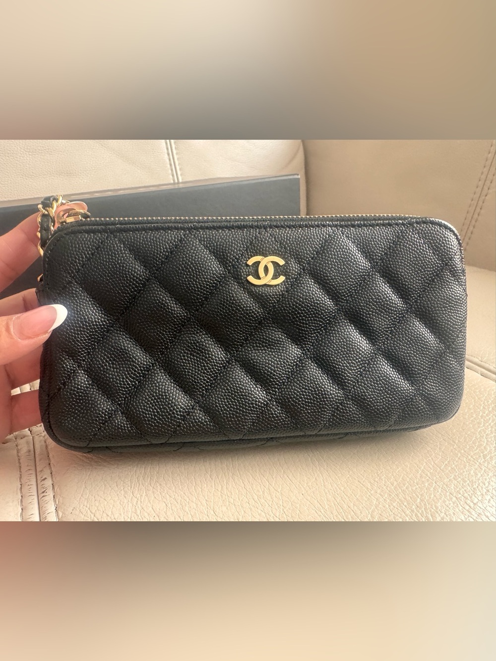 CHANEL Black Quilted Leather Clutch/Wallet on Chain with Gold-Tone Hardware - Picture 4 of 16